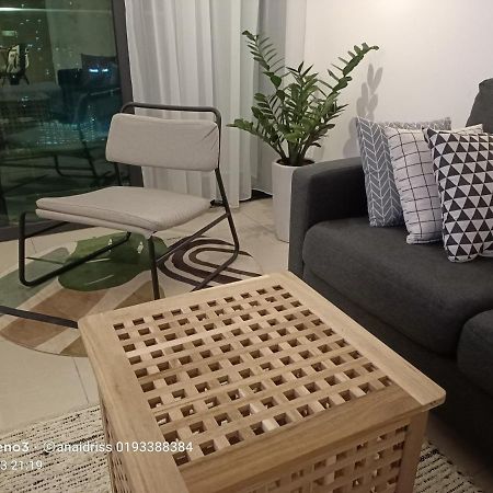 Legasi Kampung Baru Guest House By Rumahrehat Kuala Lumpur Bagian luar foto