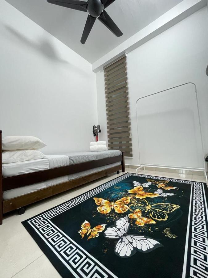 Legasi Kampung Baru Guest House By Rumahrehat Kuala Lumpur Bagian luar foto