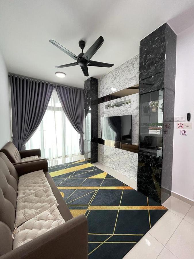 Legasi Kampung Baru Guest House By Rumahrehat Kuala Lumpur Bagian luar foto